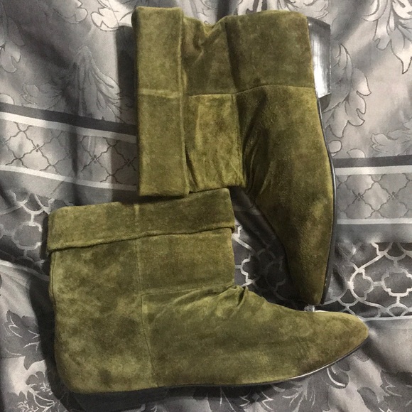 Newport News Shoes - NWOT Newport News ankle suede booties Newport News Shoes - NWOT Newport News ankle suede booties